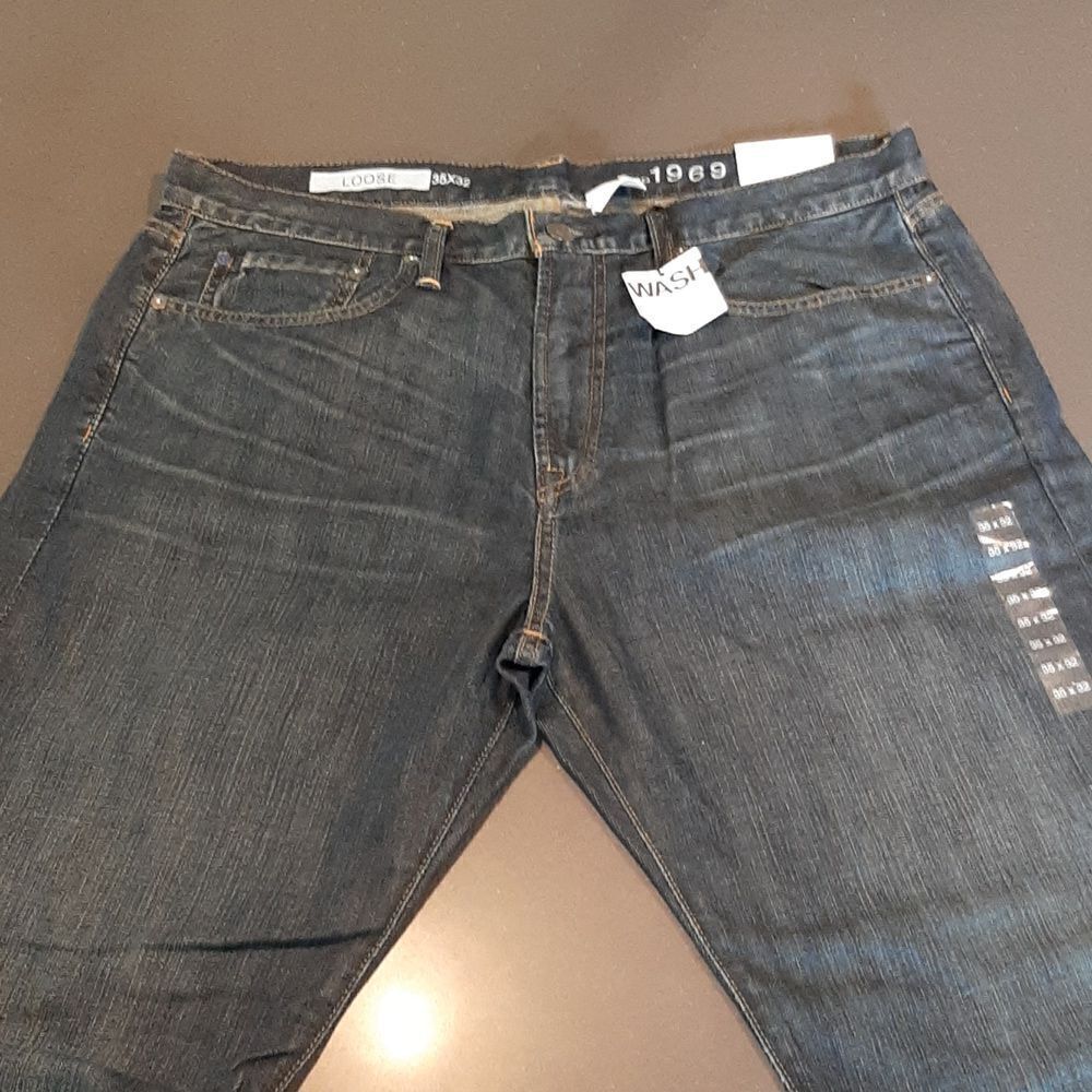 GAP Men's Relaxed Fit Jeans - Indigo Wash